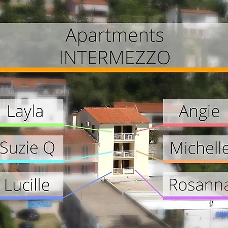 Suzie Q - Intermezzo With Sea View Apartman