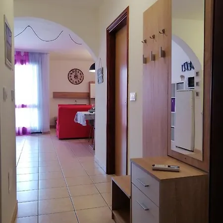 Suzie Q - Intermezzo With Sea View Apartman *