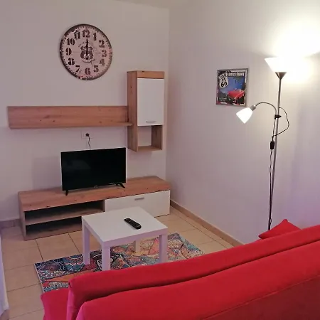 Suzie Q - Intermezzo With Sea View Apartman