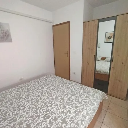 Suzie Q - Intermezzo With Sea View Apartman *